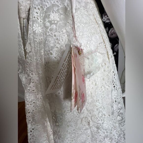 LOVESHACKFANCY Devyn white Gown V-neck Maxi /size 6 - Picture 10 of 17